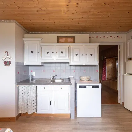 Apartment La Charbonniere *